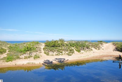 /international/us/4-tall-timber-glen-arbor-mi-110109055970/