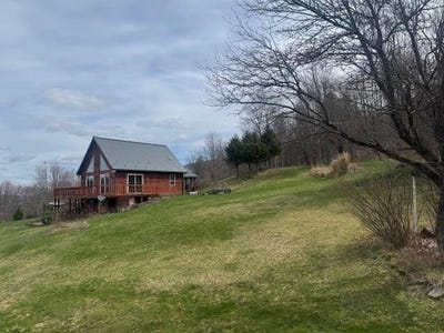 /international/us/178-moody-lane-northfield-vt-110107777395/