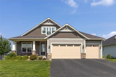 /international/us/3275-linden-avenue-n-lake-elmo-mn-110101179536/?lang=en