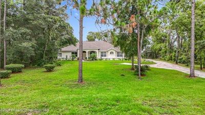 /international/us/1323-n-annapolis-avenue-hernando-fl-110100949905/?lang=en