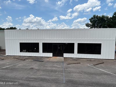 /international/us/704-w-frontage-drive-wiggins-ms-110100589561/