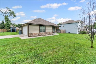 /international/us/1101-se-oak-ridge-drive-oak-grove-mo-110101101452/
