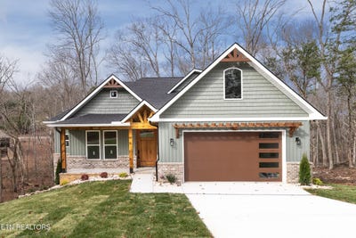 /international/us/324-nuhya-lane-loudon-tn-110096033199/