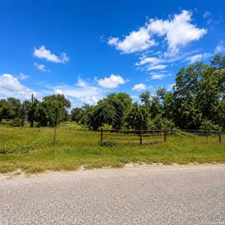 /international/us/68749-e-county-road-6871-natalia-tx-110108820134/