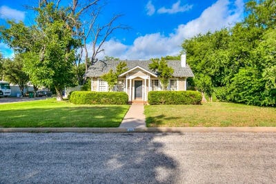 /international/us/321-s-adams-st-san-angelo-tx-110100748884/