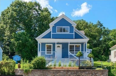 /international/us/142-e-meadow-rd-lowell-ma-110108145778/
