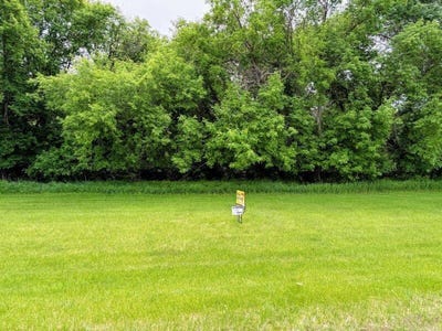 /international/us/tbd-45th-st-ne-devils-lake-nd-110108712457/