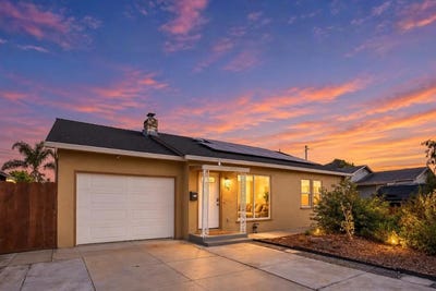 /international/us/109-clifford-ave-watsonville-ca-110110297372/