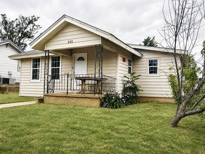 /international/us/526-n-7th-street-clinton-ok-110107474702/