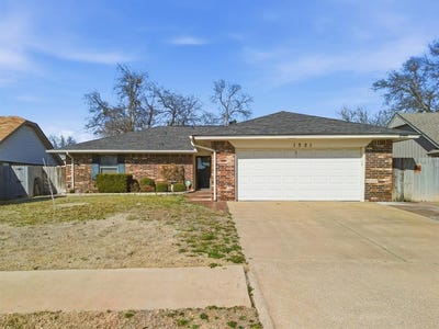 /international/us/1521-ne-1st-street-moore-ok-110105777668/