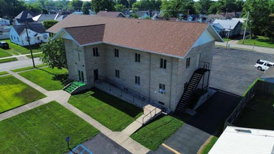 /international/us/810-dubois-street-lawrenceville-il-110100756966/