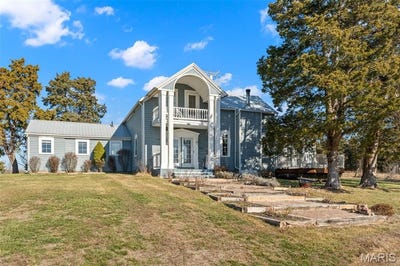 /international/us/100-little-white-oak-road-new-haven-mo-110104634237/