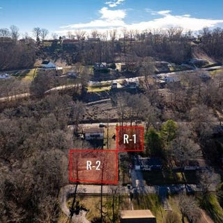 /international/us/301-dempsey-lane-rossville-ga-110097611798/