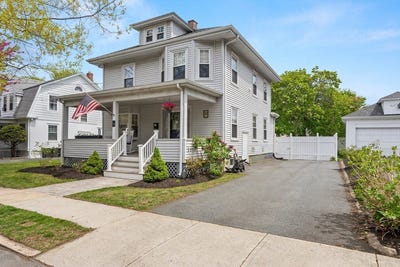 /international/us/16-thorndike-st-peabody-ma-110107960740/