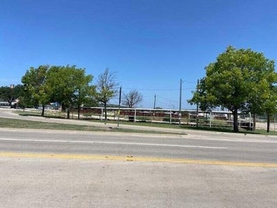 /international/us/115-n-highway-277-lot-s-2-sonora-tx-110107730140/