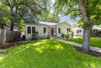 /international/us/465-s-guenther-ave-new-braunfels-tx-110104902562/