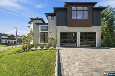 /international/us/320-bolz-street-englewood-cliffs-nj-110107555011/