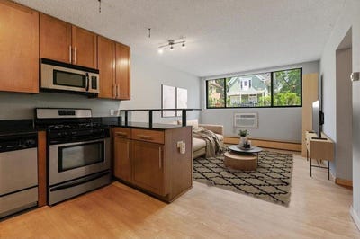 /international/us/2530-1st-ave-s-minneapolis-mn-110108236944/