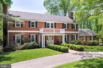 /international/us/2063-fox-creek-road-berwyn-pa-110108010875/