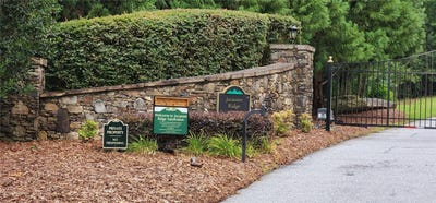 /international/us/e-23-jocassee-ridge-way-salem-sc-110104993386/