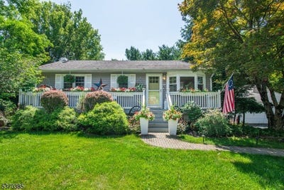 /international/us/64-mulberry-hamburg-boro-nj-110101037190/