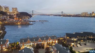 /international/us/119-hudson-cove-edgewater-nj-110107840960/