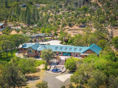 /international/us/601-outsen-rd-yreka-ca-110105413607/