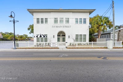 /international/us/315-main-street-lot-j-bay-saint-louis-ms-110103047677/