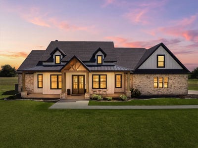 /international/us/220-high-point-drive-hillsboro-tx-110119586998/