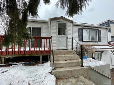 /international/us/196-carson-avenue-newburgh-ny-110104513425/
