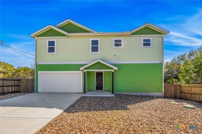 /international/us/1385-riviera-drive-canyon-lake-tx-110105639895/