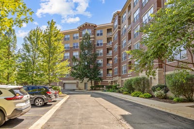/international/us/9350-skokie-boulevard-skokie-il-110110215629/