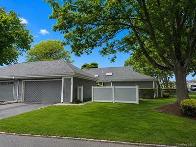 /international/us/188-river-drive-moriches-ny-110108336591/