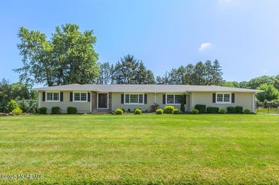 /international/us/9-theresa-drive-holmdel-nj-110101190884/