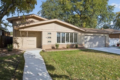/international/us/5504-oak-center-drive-oak-lawn-il-110120409939/