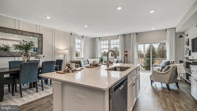 /international/us/1128-meadowlark-drive-fogelsville-pa-110105834836/