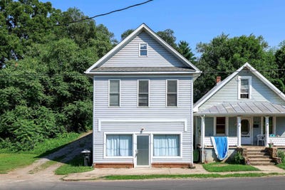 /international/us/107-virginia-ave-shenandoah-va-110100810746/
