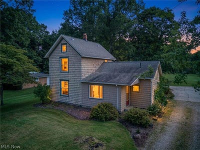 /international/us/1477-mogadore-road-kent-oh-110119931814/