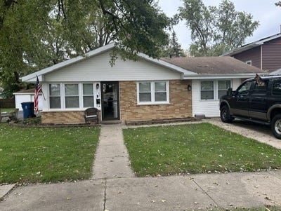 /international/us/3137-phillips-avenue-steger-il-110120556145/