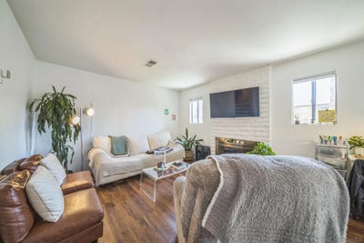 /international/us/970-marlin-dr-vista-ca-110101146094/