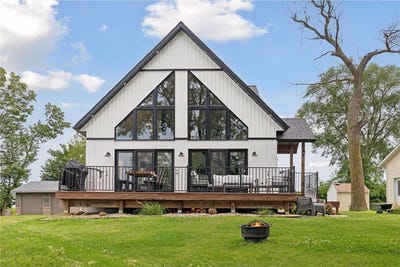 /international/us/17959-roberds-lake-boulevard-wells-twp-mn-110101307218/
