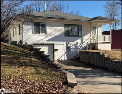 /international/us/904-oak-street-atlantic-ia-110104840902/