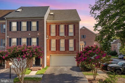 /international/us/7559-chrisland-cove-falls-church-va-110119516384/