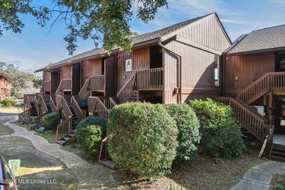 /international/us/206-lakeside-villa-lot-a-diamondhead-ms-110106471308/