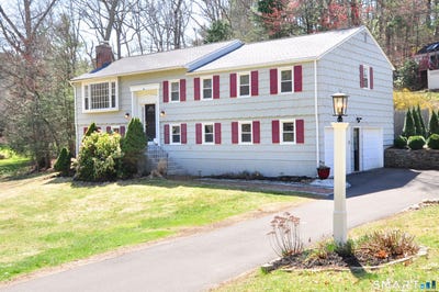 /international/us/33-chestnut-hill-road-simsbury-ct-110107277829/