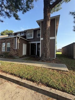 /international/us/2425-oxford-place-gretna-la-110120734800/
