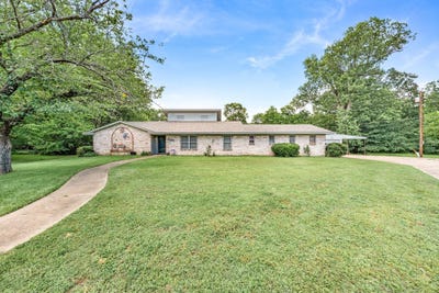 /international/us/2826-birchwood-lane-commerce-tx-110108772080/