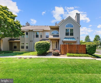 /international/us/3204-danbury-court-yardley-pa-110108259849/