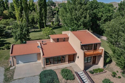 /international/us/14-entrada-del-jardin-santa-cruz-nm-110084938804/