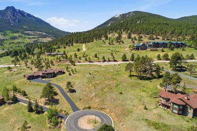 /international/us/lakota-ct-estes-park-co-110108576319/